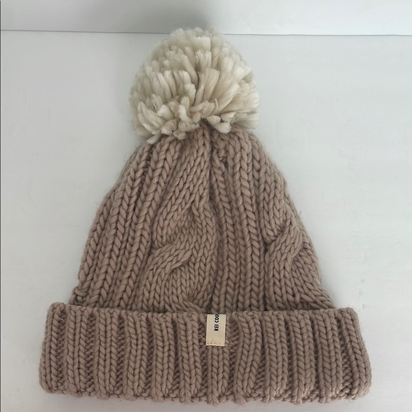 REI Cooperative Women’s Chunky Knit Hat Taupe OS - Picture 1 of 5